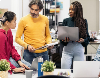 Team im kreativen Workshop-Meeting